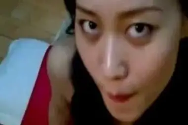 Gadis Medan Cantik Pasrah Isap Batang Pria