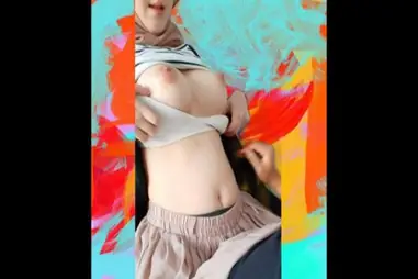 Skandal Hijab Bukaan Baju Video Paling Disimpan